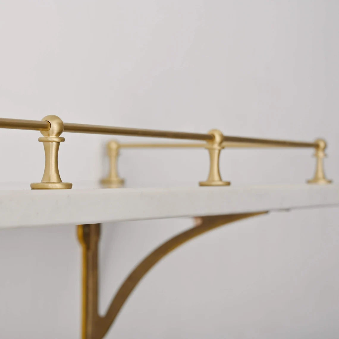 Klassische Messing Galerieschiene | Gebürstetes Satin-Messing